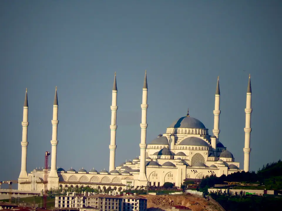 Büyük Çamlıca Mosque