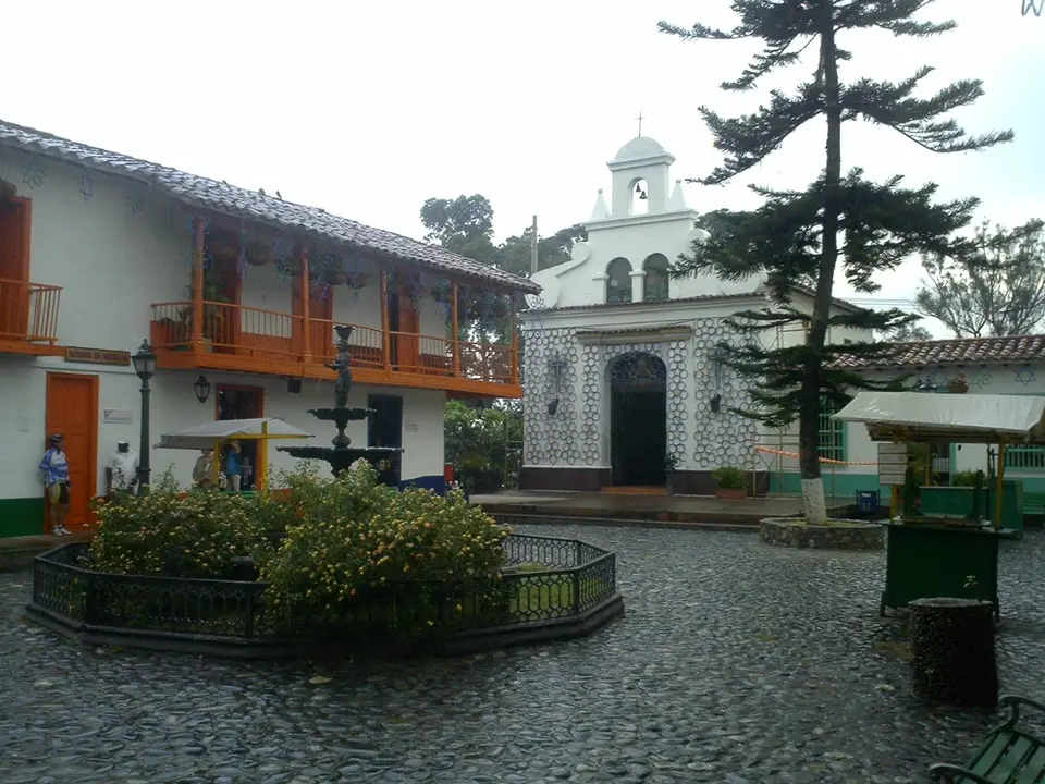 Pueblito Paisa, Cerro Nutibara