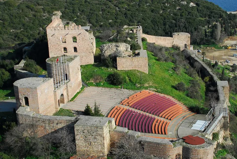 Eskihisar Castle