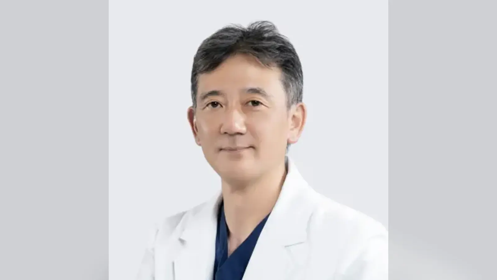 Dr. Hwang Sehwee