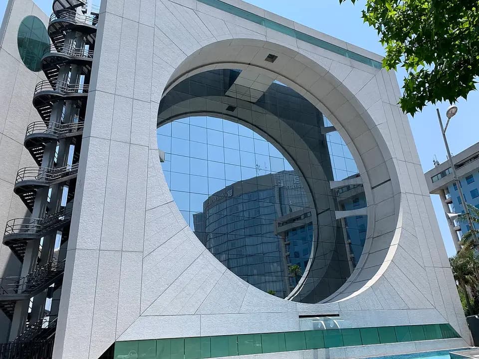 Edificio Calakmul ("La Lavadora")