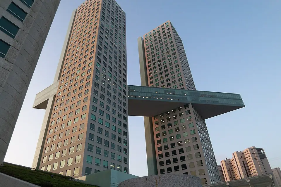 Torre Arcos Bosques