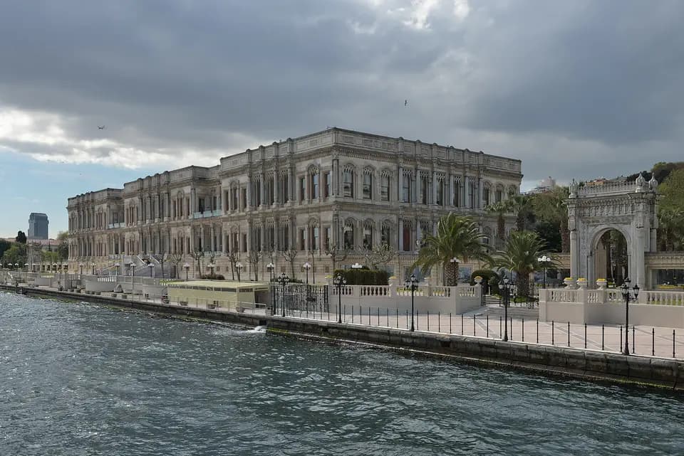 Çırağan Palace
